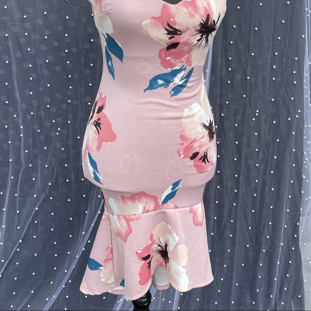 Spring time dress - Picture 3 of 5